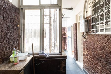 Apartamento à venda com 76m², 2 quartos e sem vagaÁrea de ServiçoÁrea de Serviço