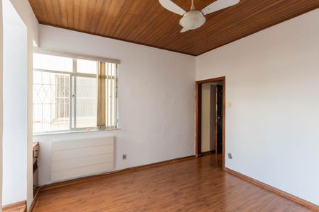 Apartamento à venda com 76m², 2 quartos e sem vagaSala