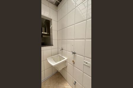 Casa para alugar com 106m², 4 quartos e 2 vagas Casa para alugar com 106m², 4 quartos e 2 vagasÁrea de Serviço