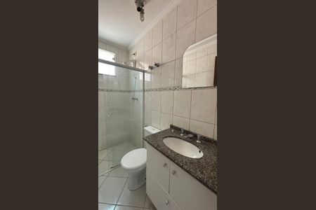 Casa para alugar com 106m², 4 quartos e 2 vagas Casa para alugar com 106m², 4 quartos e 2 vagasBanheiro