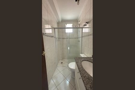 Casa para alugar com 106m², 4 quartos e 2 vagas Casa para alugar com 106m², 4 quartos e 2 vagasBanheiro