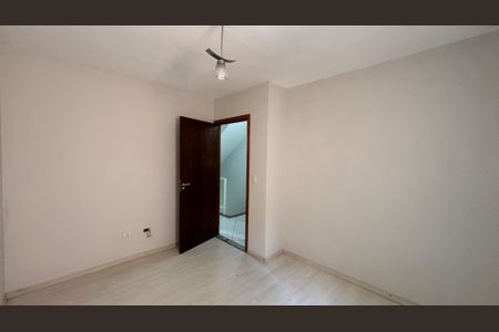 Casa para alugar com 106m², 4 quartos e 2 vagas Casa para alugar com 106m², 4 quartos e 2 vagasQuarto 1