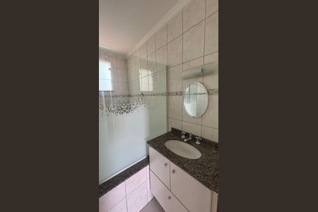 Casa para alugar com 106m², 4 quartos e 2 vagas Casa para alugar com 106m², 4 quartos e 2 vagasBanheiro da Suíte