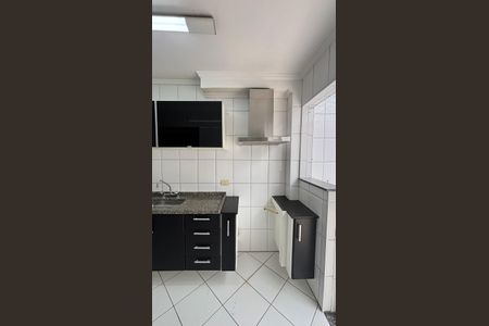 Casa para alugar com 106m², 4 quartos e 2 vagas Casa para alugar com 106m², 4 quartos e 2 vagasCozinha