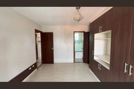 Casa para alugar com 106m², 4 quartos e 2 vagas Casa para alugar com 106m², 4 quartos e 2 vagasSuite