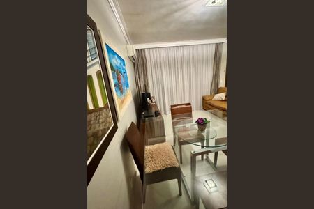 Casa à venda com 3 quartos, 99m² em Vila Carrão, São Paulo