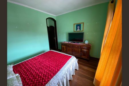 Casa à venda com 3 quartos, 240m² em Cidade Patriarca, São Paulo