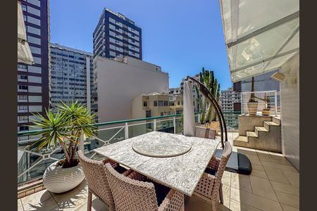 Apartamento à venda com 230m², 3 quartos e 2 vagasCobertura