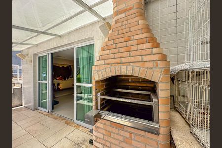 Apartamento à venda com 230m², 3 quartos e 2 vagasCobertura