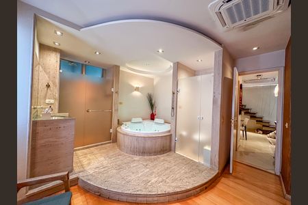 Apartamento à venda com 230m², 3 quartos e 2 vagasSuíte