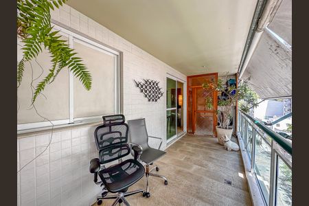 Apartamento à venda com 230m², 3 quartos e 2 vagasVaranda da Sala