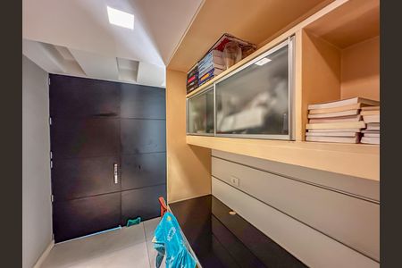 Apartamento à venda com 230m², 3 quartos e 2 vagasCobertura