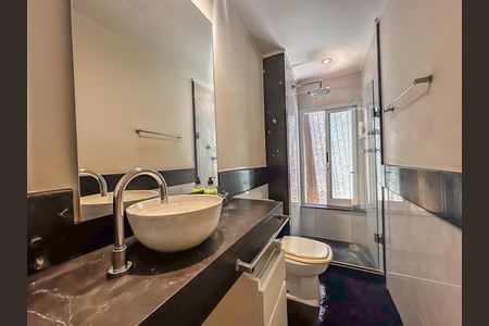 Apartamento à venda com 230m², 3 quartos e 2 vagasCobertura