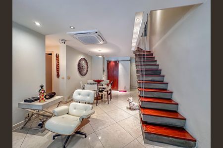 Apartamento à venda com 230m², 3 quartos e 2 vagasSala