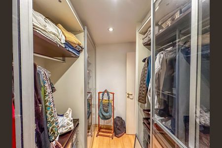 Apartamento à venda com 230m², 3 quartos e 2 vagasCloset da suíte 