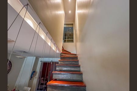 Apartamento à venda com 230m², 3 quartos e 2 vagasCorredor