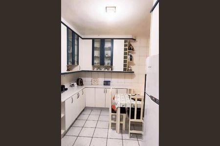 Casa à venda com 3 quartos, 254m² em Anchieta, São Bernardo do Campo