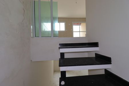 Apartamento para alugar com 78m², 2 quartos e 1 vagaEscada