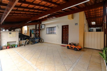 Casa de condomínio para alugar com 120m², 3 quartos e 3 vagasGaragem