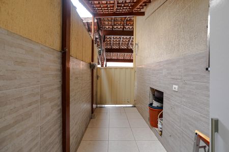 Casa de condomínio para alugar com 120m², 3 quartos e 3 vagasCorredor
