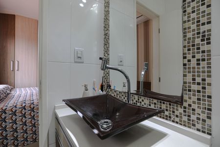 Casa de condomínio para alugar com 120m², 3 quartos e 3 vagasBanheiro - Suíte