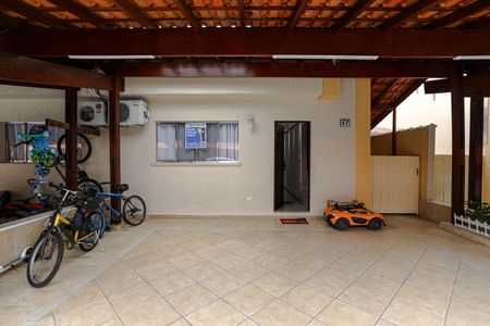 Casa de condomínio para alugar com 120m², 3 quartos e 3 vagasGaragem