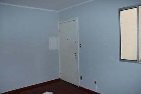 Sala de apartamento para alugar com 2 quartos, 47m² em Jardim da Gloria, Cotia