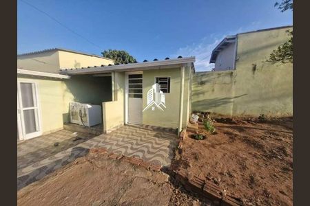 Casa à venda com 78m², 2 quartos e 3 vagas