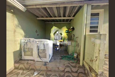 Casa à venda com 78m², 2 quartos e 3 vagas