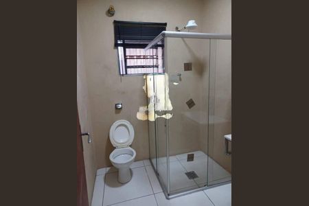 Casa à venda com 206m², 3 quartos e 1 vaga