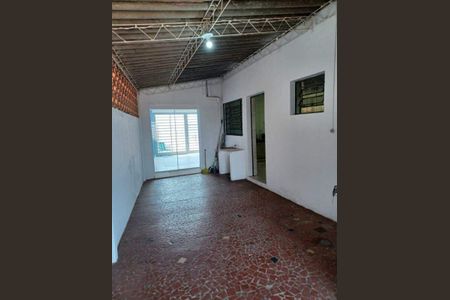 Casa à venda com 206m², 3 quartos e 1 vaga