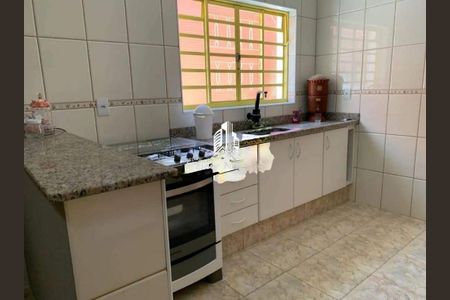 Casa à venda com 3 quartos, 241m² em Parque Jambeiro, Campinas