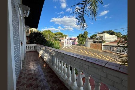 Casa à venda com 335m², 4 quartos e 5 vagas