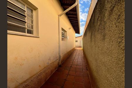Casa à venda com 335m², 4 quartos e 5 vagas