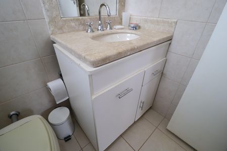 Casa para alugar com 322m², 4 quartos e 4 vagasBanheiro Suíte 2