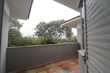 Casa para alugar com 322m², 4 quartos e 4 vagasSacada Suíte 3