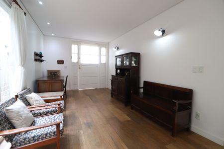 Casa para alugar com 322m², 4 quartos e 4 vagasSala