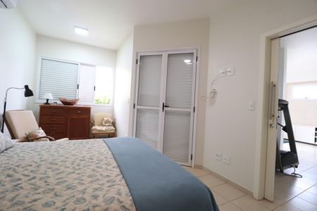 Casa para alugar com 322m², 4 quartos e 4 vagasSuíte 1