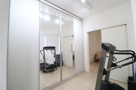 Casa para alugar com 322m², 4 quartos e 4 vagasCloset Suíte 1