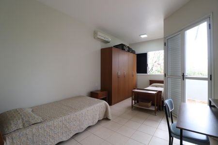 Casa para alugar com 322m², 4 quartos e 4 vagasSuíte 3