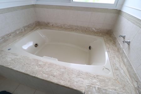 Casa para alugar com 322m², 4 quartos e 4 vagasBanheiro Suíte 1