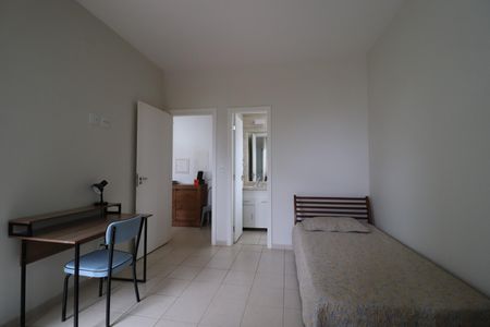 Casa para alugar com 322m², 4 quartos e 4 vagasSuíte 3