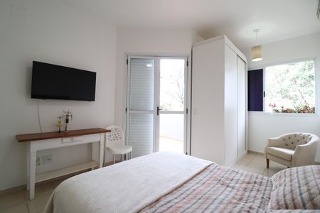 Casa para alugar com 322m², 4 quartos e 4 vagasSuíte 2