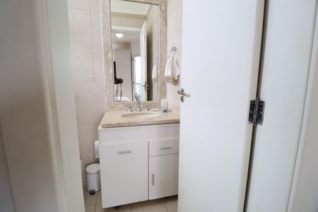 Casa para alugar com 322m², 4 quartos e 4 vagasBanheiro Suíte 2