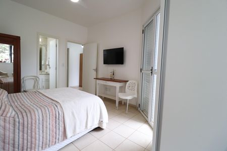 Casa para alugar com 322m², 4 quartos e 4 vagasSuíte 2