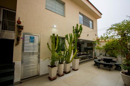 Casa à venda com 250m², 3 quartos e 3 vagas Casa à venda com 250m², 3 quartos e 3 vagasQuintal