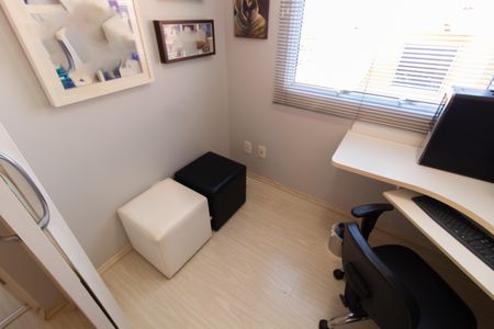 Casa de condomínio à venda com 180m², 3 quartos e 4 vagasESCRITÓRIO