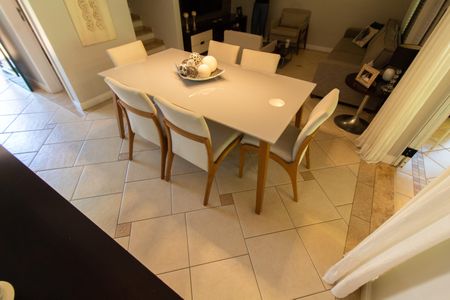 Casa de condomínio à venda com 180m², 3 quartos e 4 vagasSALA DE JANTAR