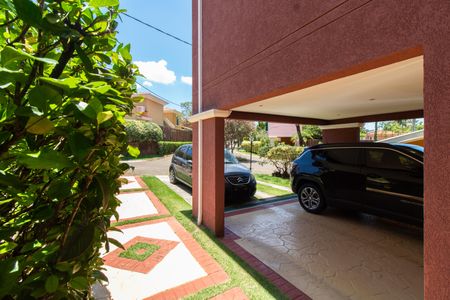 Casa de condomínio à venda com 180m², 3 quartos e 4 vagasÁREA EXTERNA FRENTE