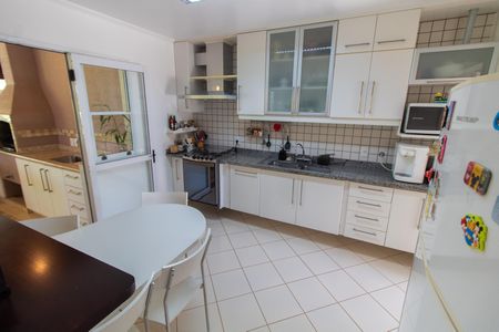 Casa de condomínio à venda com 180m², 3 quartos e 4 vagasCOZINHA